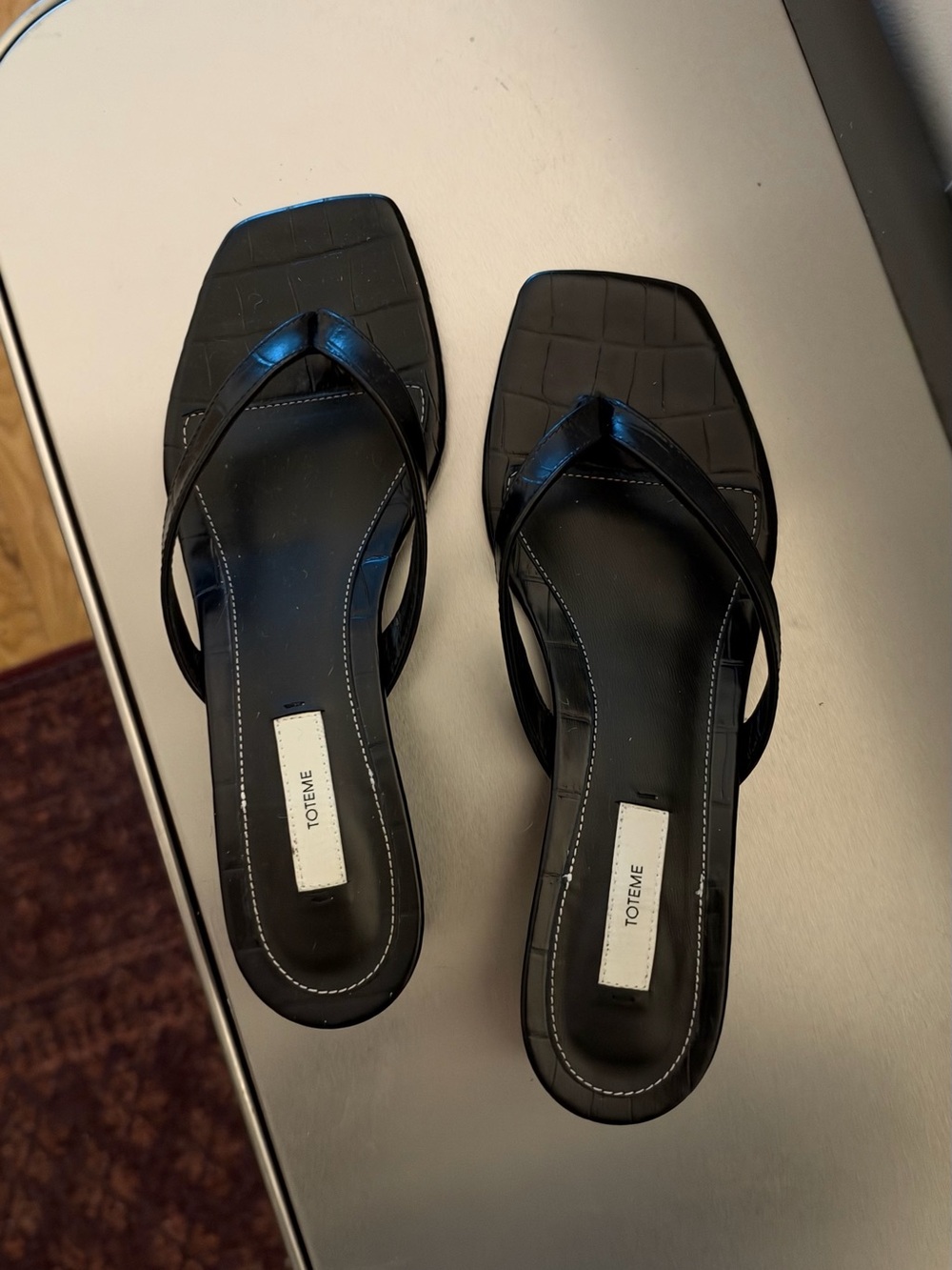 Toteme Dark Brown Croc-Effect Leather Thong Sandals Size 38/8
